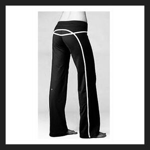 Lululemon wide leg tracker pant